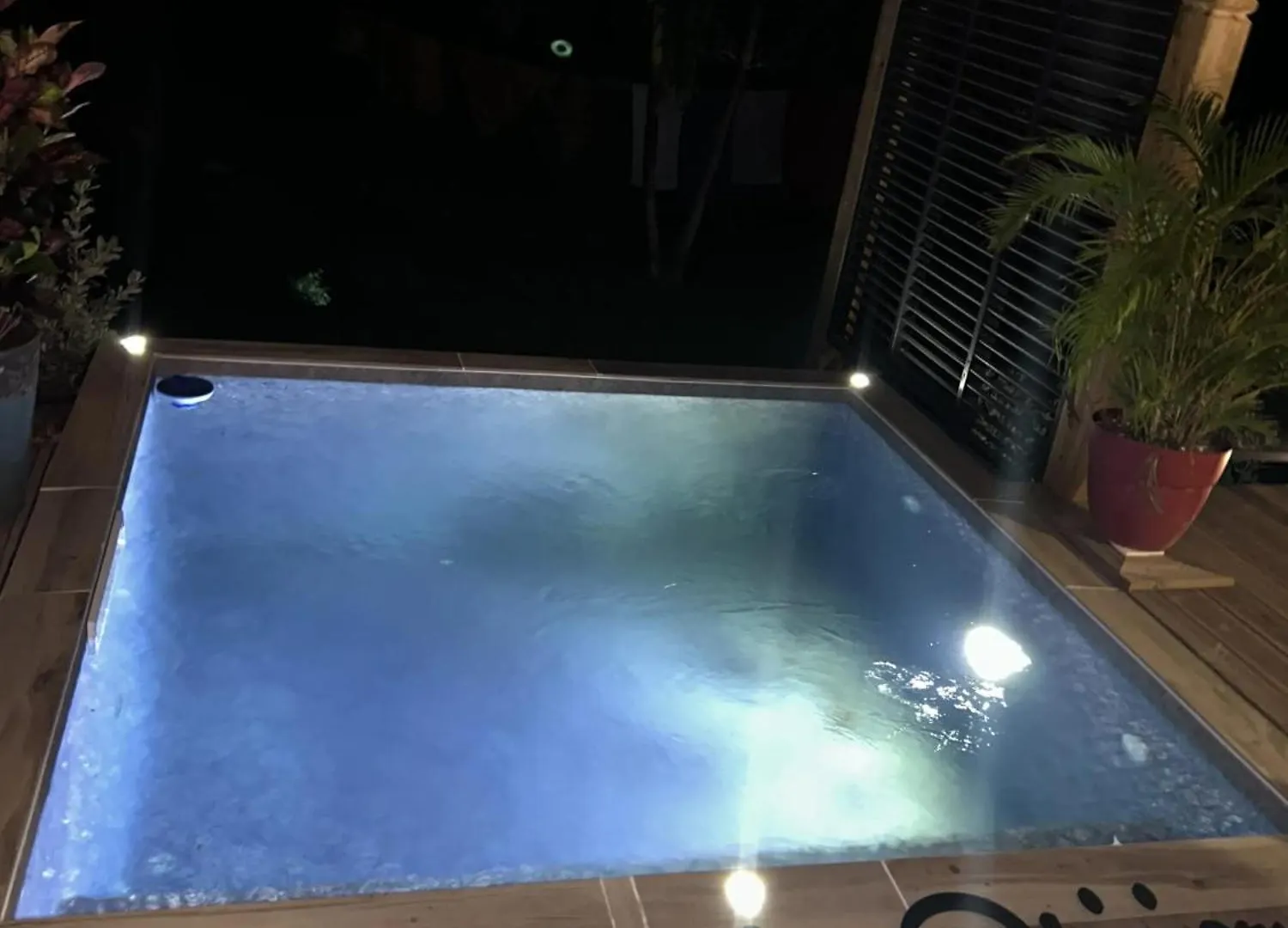 Bungalow Romantique A Deshaies + Piscine 0*,